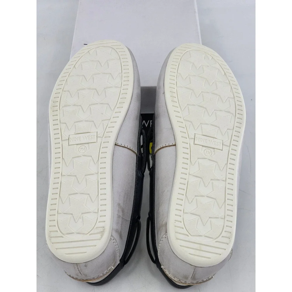 Nine West Yacht Boat Shoes Womens 7 White Navy Leather Moccasins - New